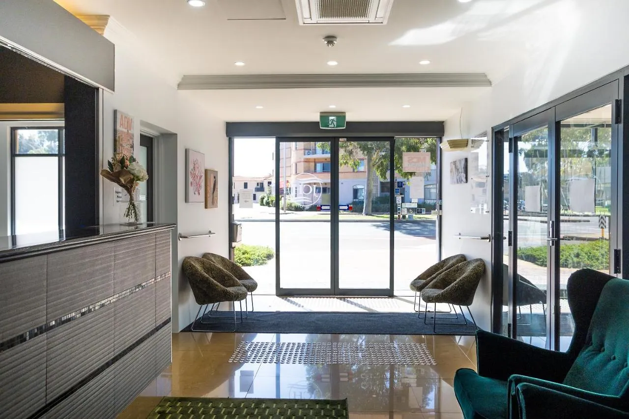 Joondalup City Hotel Perth 3*,